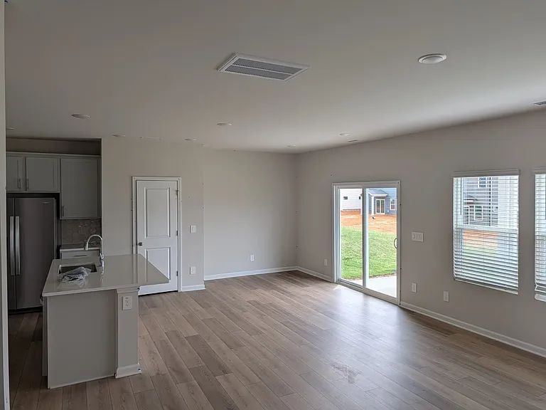 916 Grand Mesa Dr — Photo 9