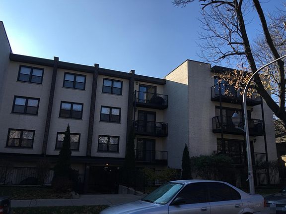3rd image of 1711 W Jarvis Ave APT 102