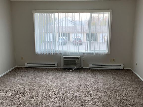 5th image of 608 NE 4th St APT 8