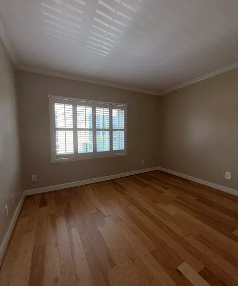 619 King St #201 — Photo 11