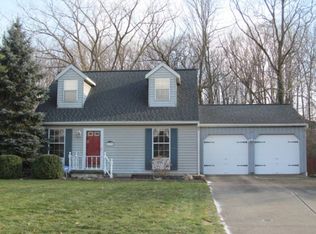 25335 Tyndall Falls Dr, Olmsted Falls, OH 44138