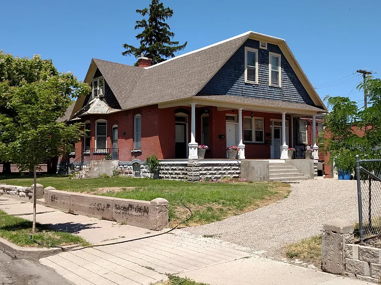 120 S Hayes Ave #C — Photo 3