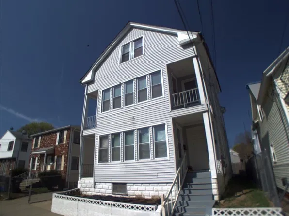 28 Clematis St, Providence, RI 02908