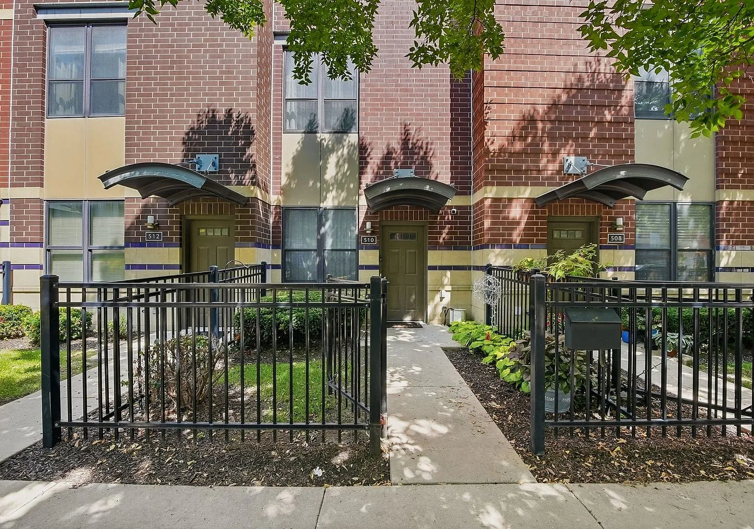 2 bed, 1800 sqft, $4,100 — Photo 1