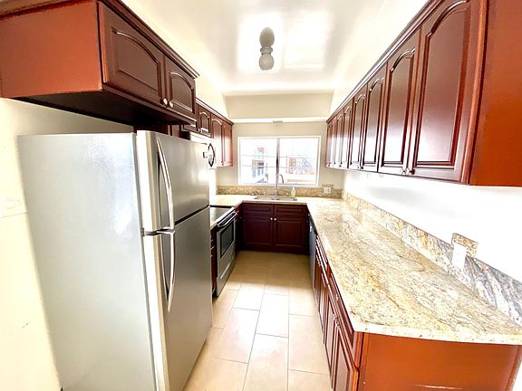 3rd image of 11722 Kiowa Ave #9