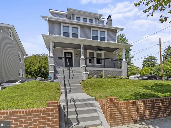 2624 30th St NE, Washington, DC 20018
