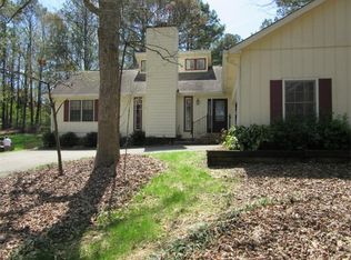 8540 Birch Hollow Dr, Roswell, GA 30076