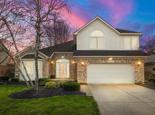 43662 Welland Dr, Clinton Township, MI 48038