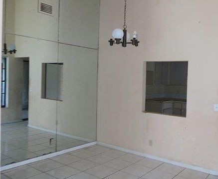 4th image of 4363 Willow Brook Cir