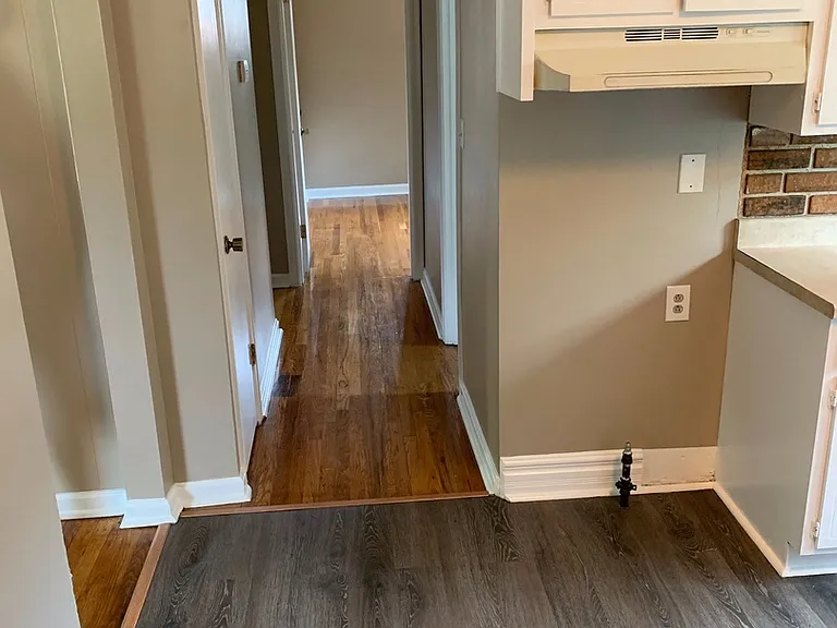 2180 Townhill Dr — Photo 8