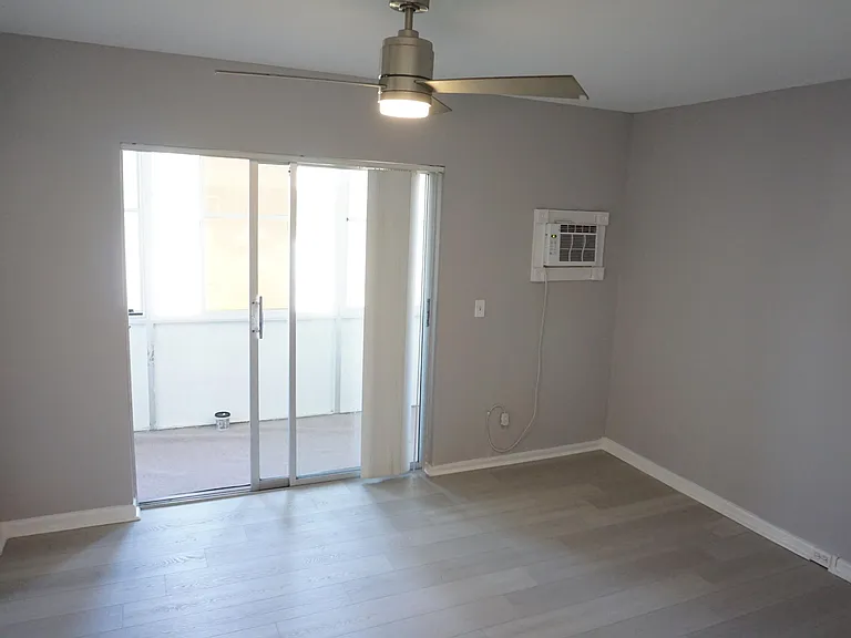 294 Chatham E #O — Photo 11