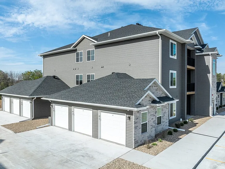 202 Sycamore Dr — Photo 8