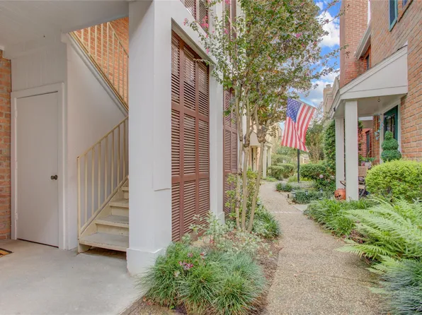 734 Augusta Dr #734, Houston, TX 77057
