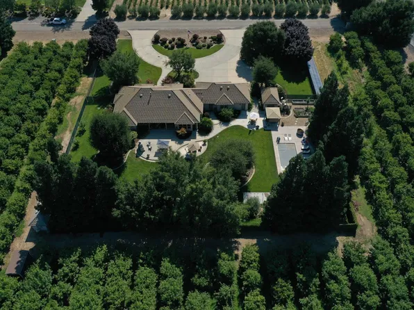 22559 N Peltier Ct, Acampo, CA 95220