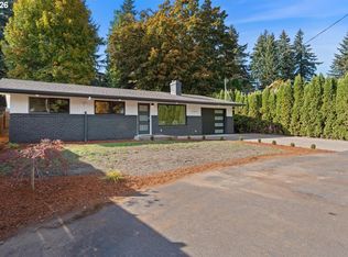17055 SE Webster Rd, Gladstone, OR 97027