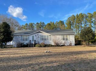 5045 Queen Chapel Rd, Dalzell, SC 29040