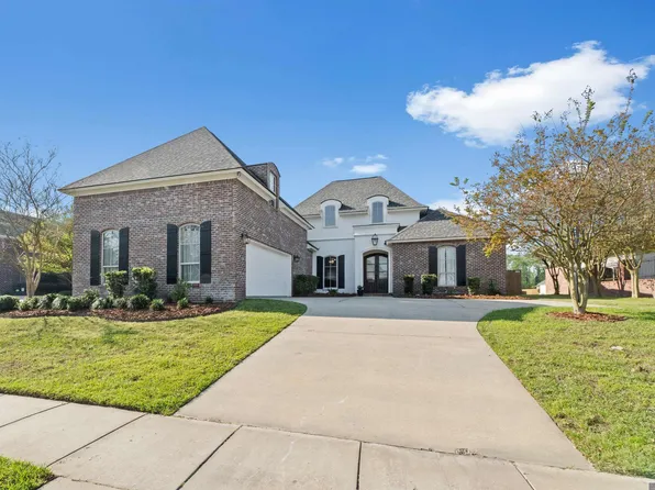 14532 Oak Path Dr, Prairieville, LA 70769