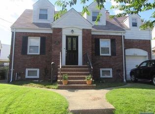 347 Westervelt Pl, Lodi, NJ 07644