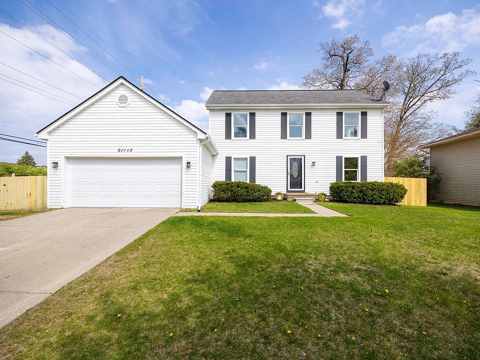 1st image of 61448 Dean Dr