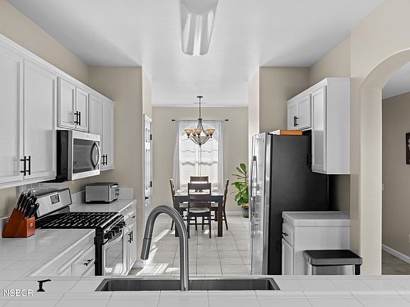 5th image of 1939 Corbina Dr
