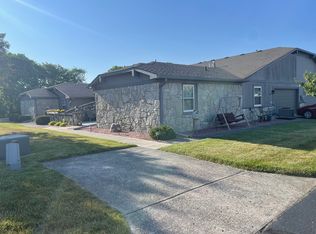1197 Paradise Ct UNIT C, Greenwood, IN 46143