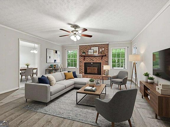 4th image of 328 Fayette Villa Ct