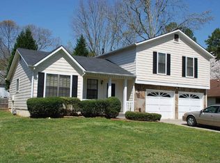 956 Memory Ln, Lawrenceville, GA 30044