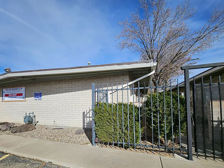 1100-1108 Arizona St SE — Photo 7
