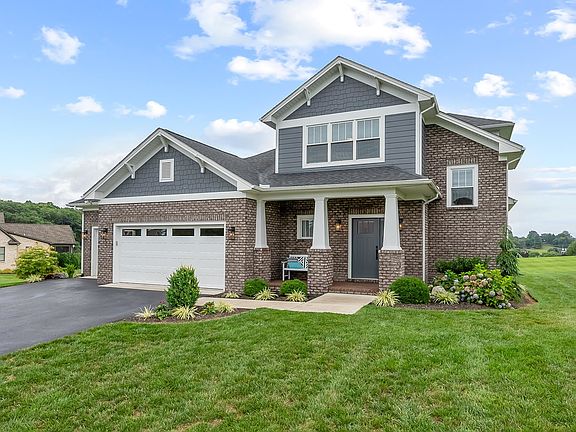 2nd image of 2330 Peakland Way