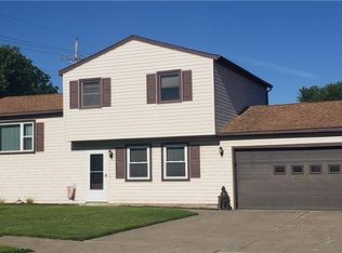144 Hutchinson Dr, North East, PA