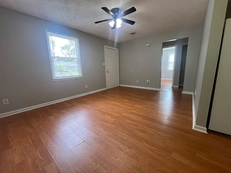 222 Burch Rd — Photo 6