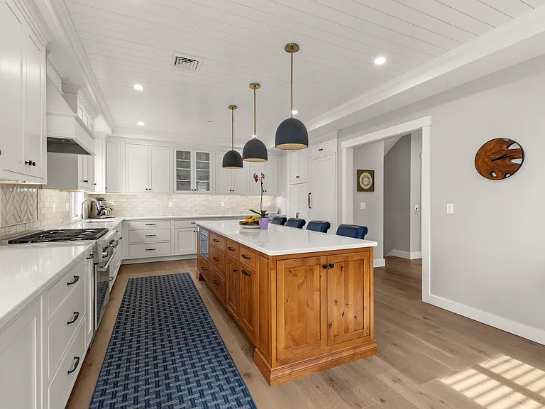28 Little Bay Dr #28 — Photo 3