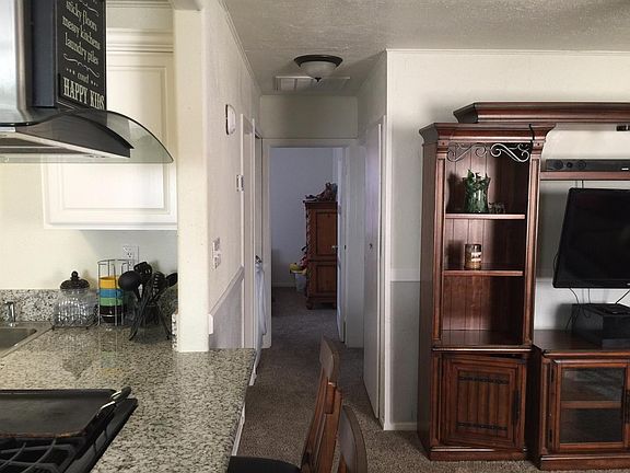 5th image of 804 E K Avenue