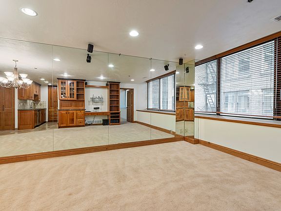 44 W Broadway04_03172023