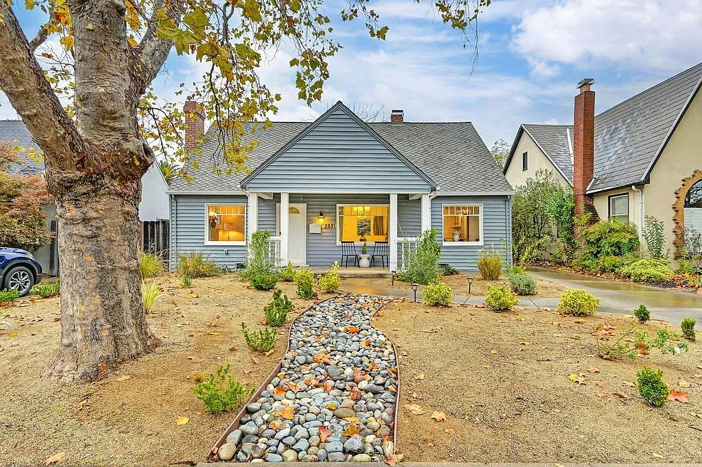 2831 Castro Way photo 1