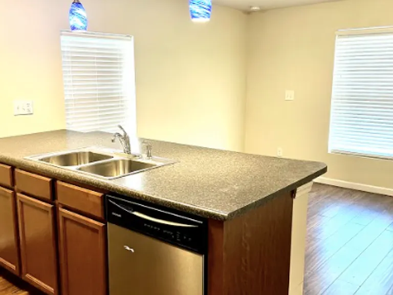 1300 S Walnut St #1 — Photo 8