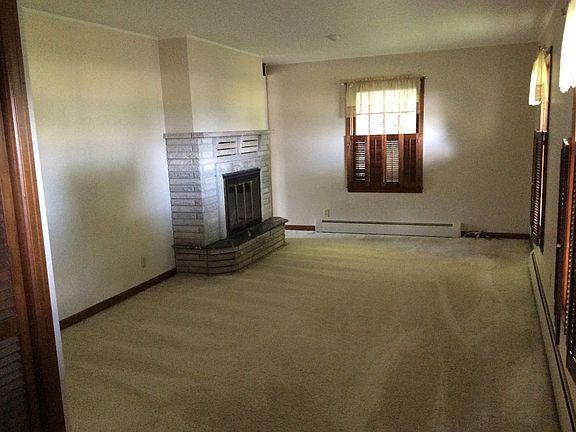5th image of 1810 Dakota Ave
