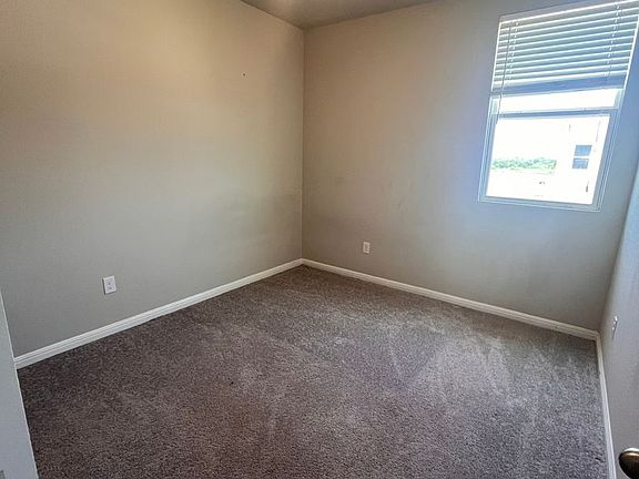 5th image of 592 Ferrule Dr #A