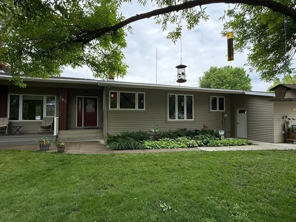 360 NW 7th St, Buffalo Lake, MN 55314