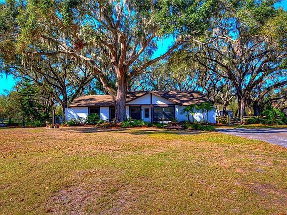 2nd image of 2502 Pemberton Creek Dr