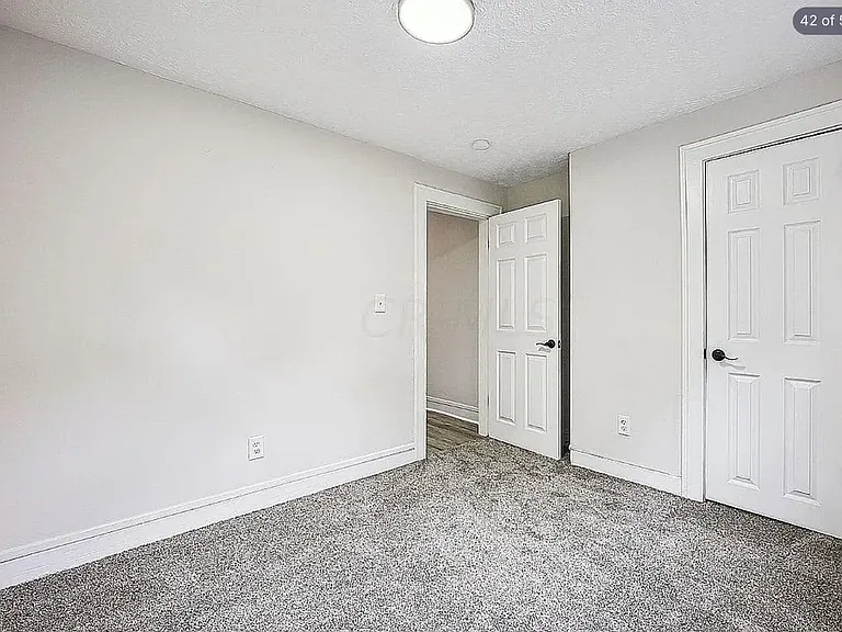 782 Gibbard Ave — Photo 5