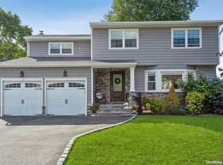 1786 Rose St, Merrick, NY 11566