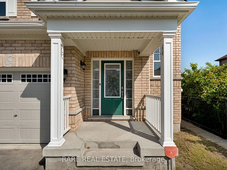 14 Bannister Cres — Photo 2