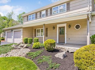 2 Concord St, Edison, NJ 08820