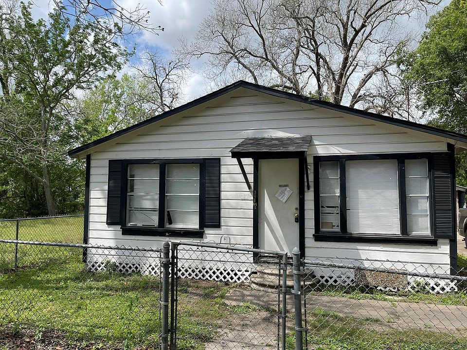 1st image of 3020 Avenue D
