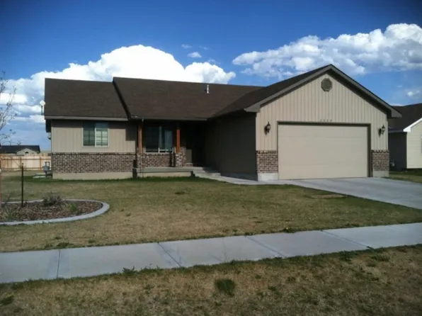 2068 N Edmiston Dr, Idaho Falls, ID 83401
