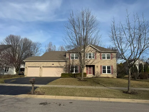 821 Doral Ln, North Aurora, IL 60542