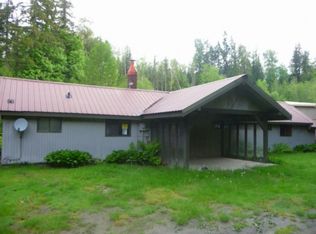 75610 NE 123rd St, Skykomish, WA 98288