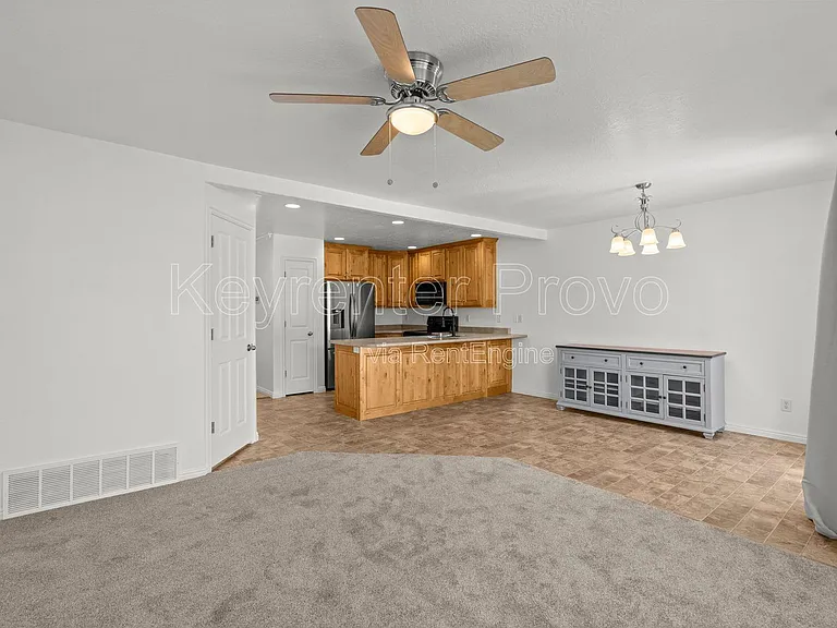 1901 W 1020 N — Photo 16