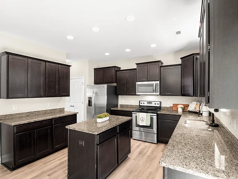 118 Hemlock Green Ln — Photo 14